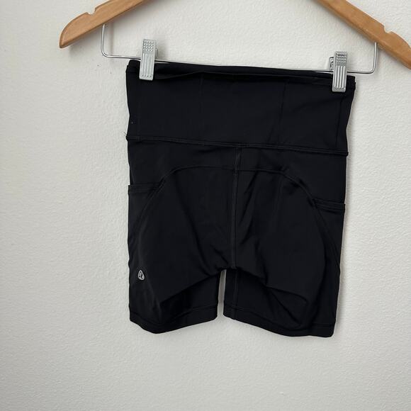 Lululemon Athletica Fast and Free High-Rise Short Size 2 - Picture 6 of 6